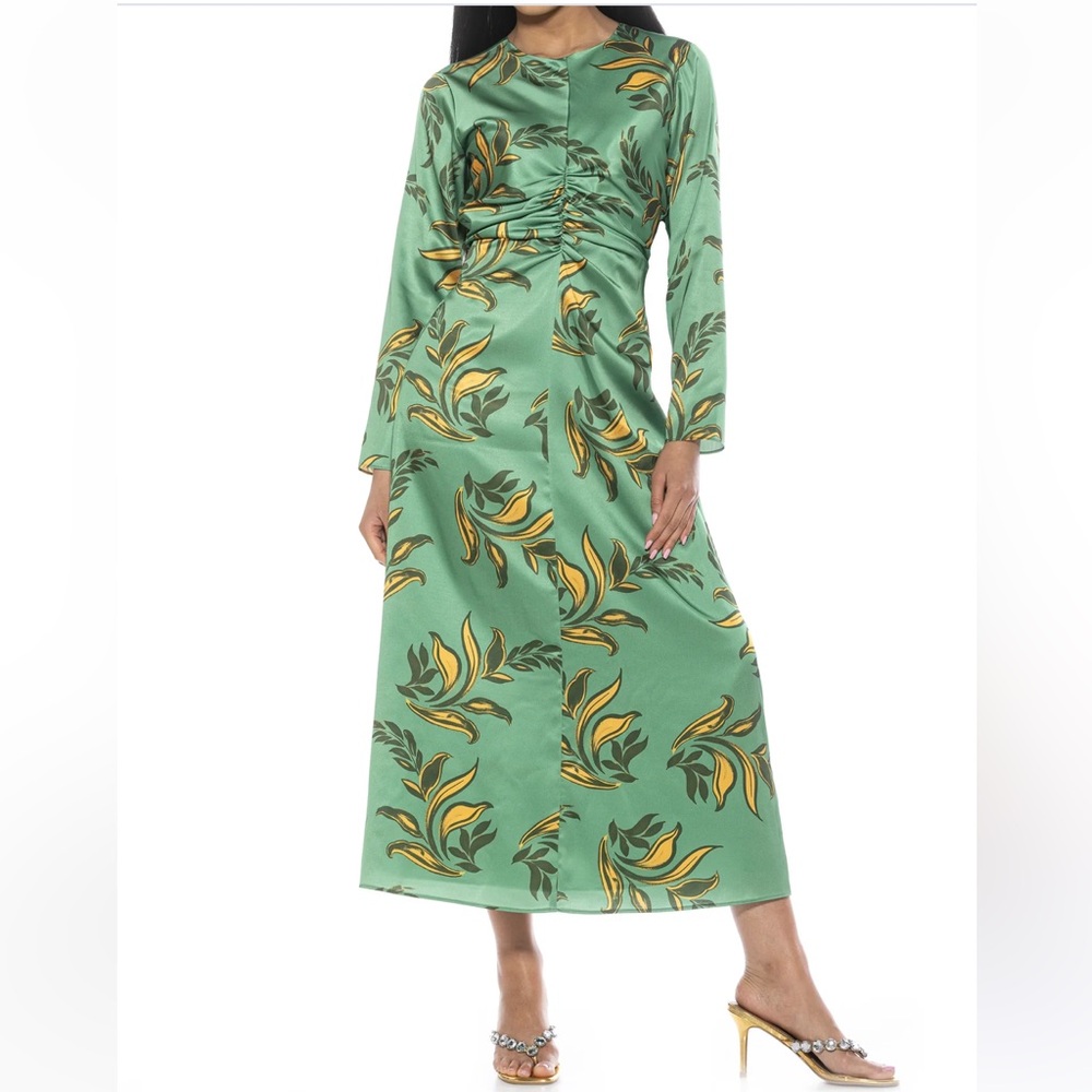 💚🌾{Alexia Admor} Eira Green Midi Dress🌾💚